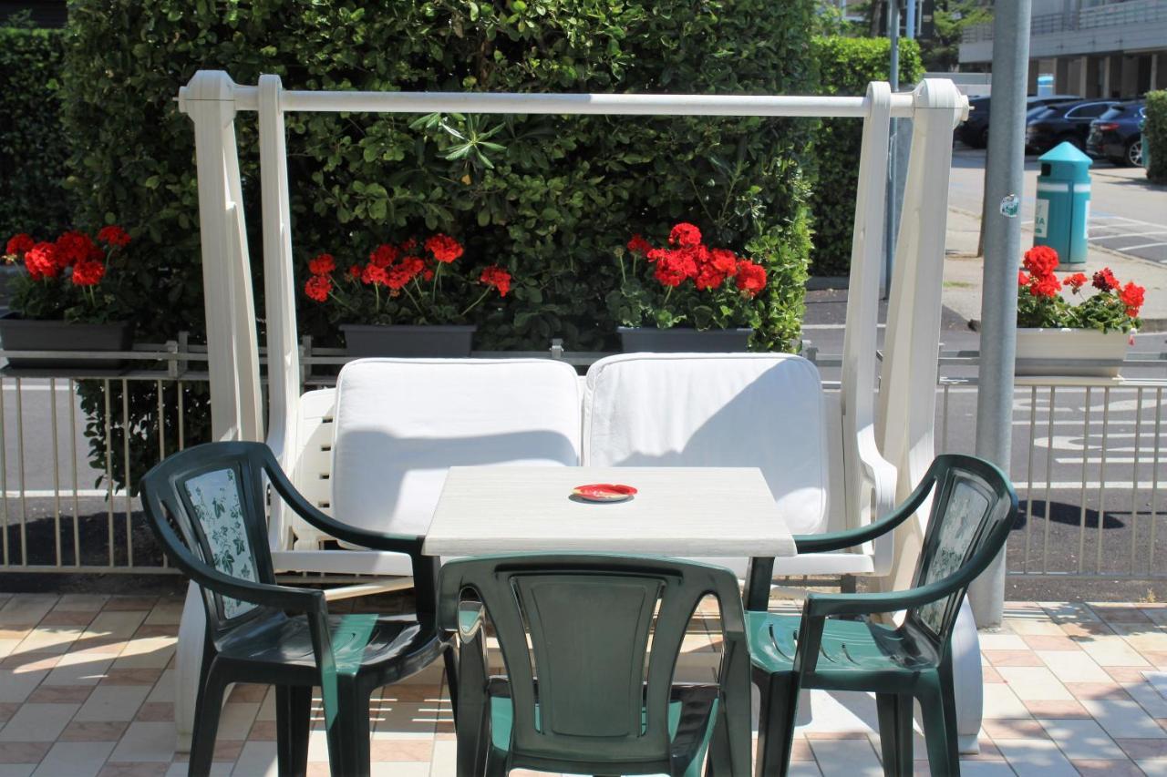 Hotel Palme Park & Beach Included Lido di Jesolo Luaran gambar