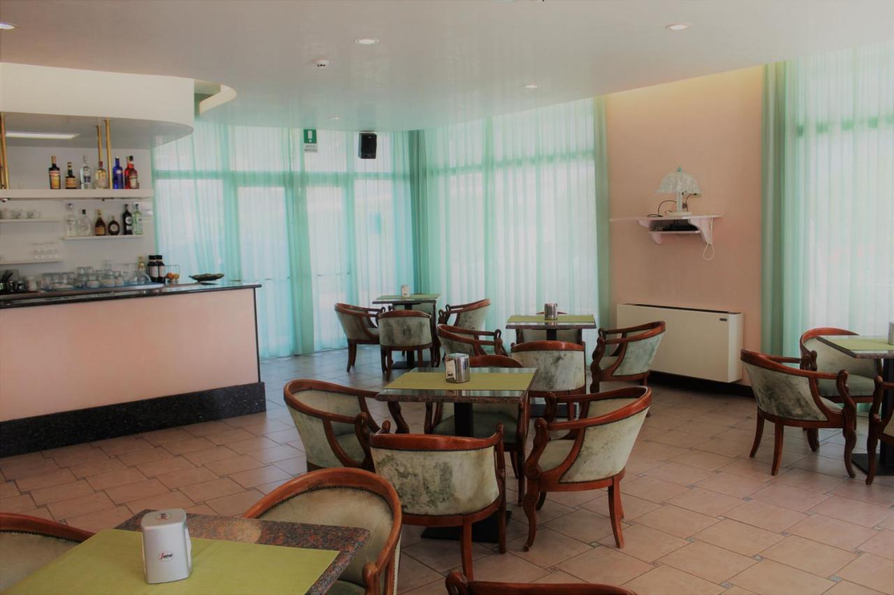 Hotel Palme Park & Beach Included Lido di Jesolo Luaran gambar