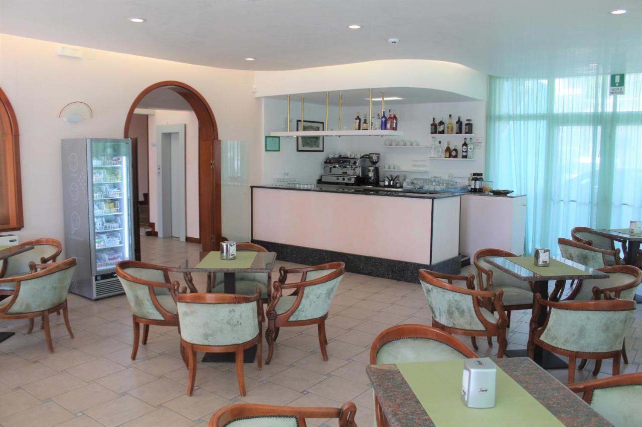 Hotel Palme Park & Beach Included Lido di Jesolo Luaran gambar
