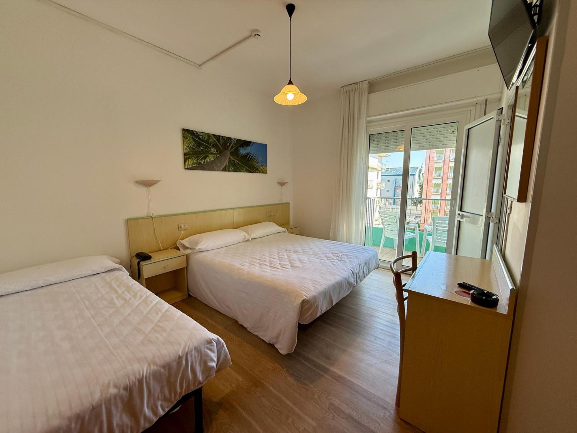 Hotel Palme Park & Beach Included Lido di Jesolo Luaran gambar